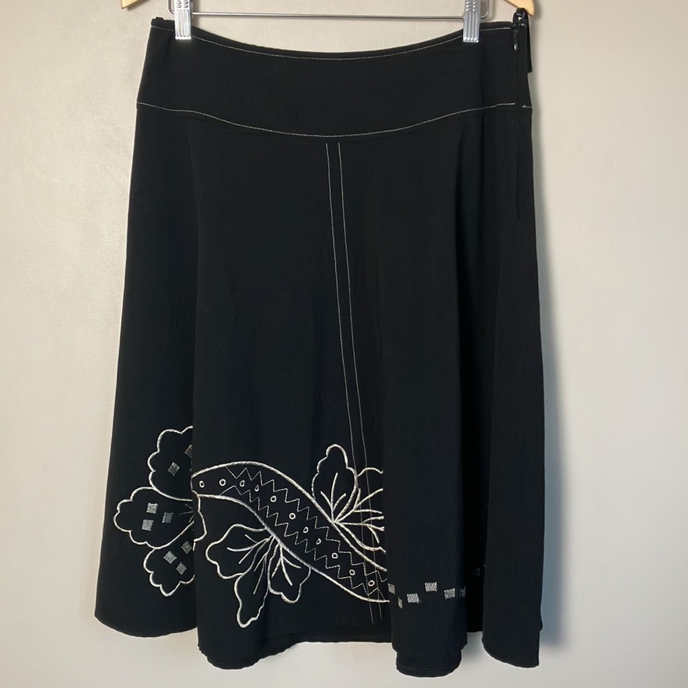 Algo Skirt black floral embroidery A-line  women’s size 12